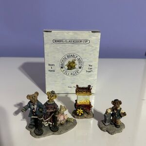 Boyds Bears Village Figurine Set - Gray and Brown